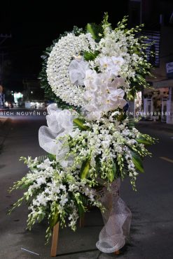 Tràng Hoa Viếng