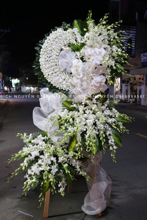 Tràng Hoa Viếng