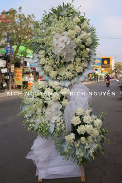 Tràng Hoa Viếng